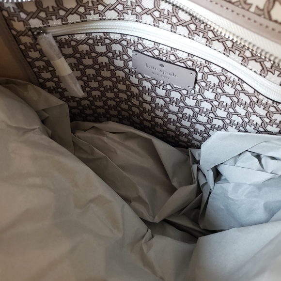 ❗SOLD❗💕Kate Spade "Spade Link" Tote - Picture 12 of 15